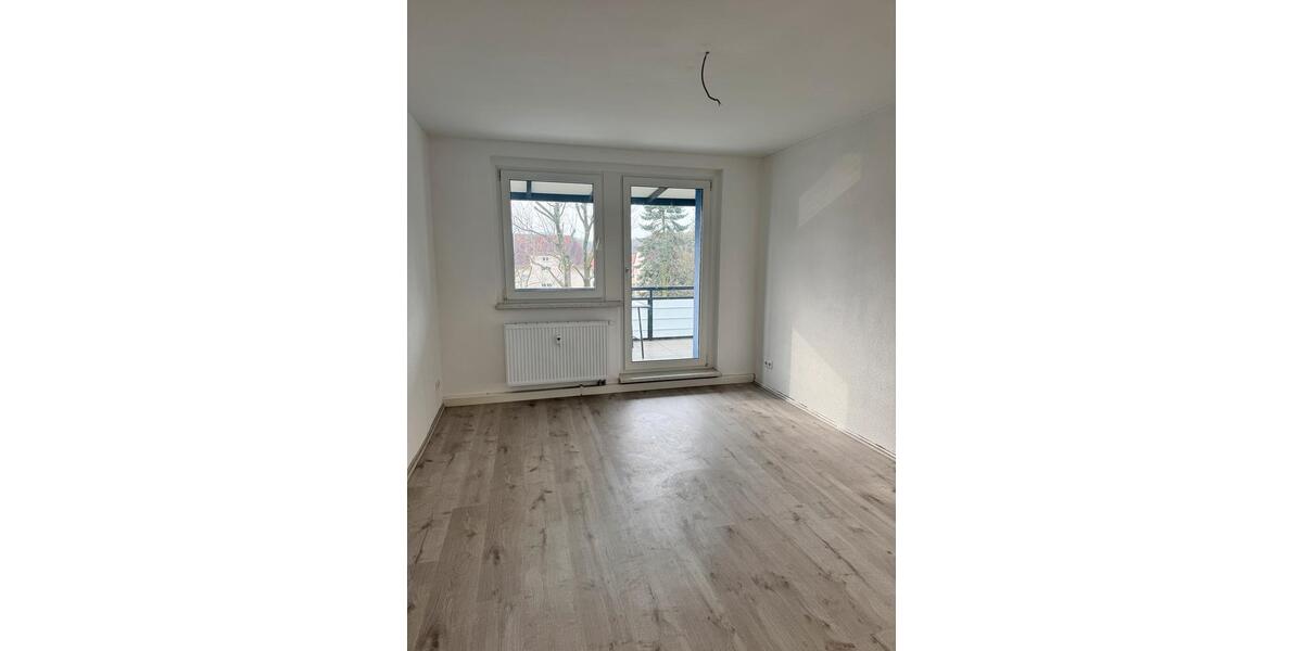 Etagenwohnung Bischofswerda - 3 Zimmer, 63 m&sup2;, 600&euro; | Angebot:24662554