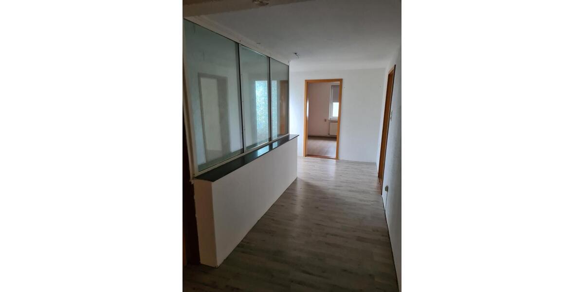 Terrassenwohnung Stadtoldendorf - 5 Zimmer, 180 m&sup2;, 900&euro; | Angebot:26261959