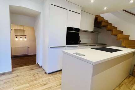 Wohnung Stuttgart Hedelfingen - 4 Zimmer, 110 m&sup2;, 1.950&euro; | Angebot:27185344