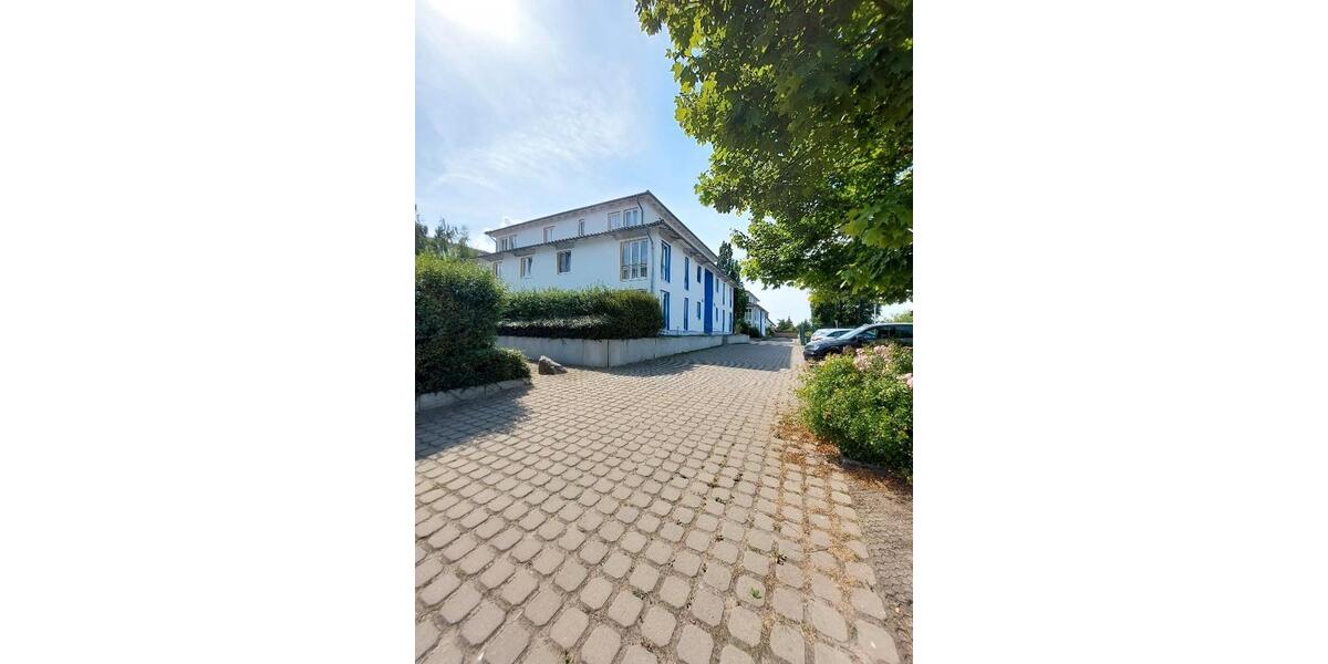 Erdgeschoßwohnung Güstrow - 3 Zimmer, 75 m&sup2;, 522&euro; | Angebot:26313557