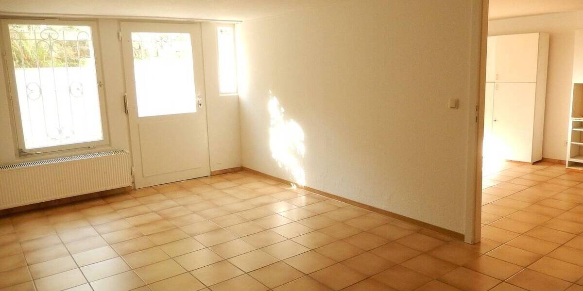 Reihenmittelhaus Trier Mariahof - 6 Zimmer, 232 m&sup2;, 1.900&euro; | Angebot:25732211