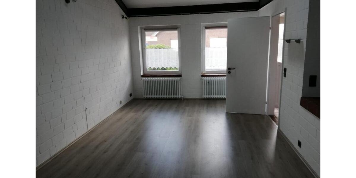 Reihenhaus Weener - 2 Zimmer, 56 m&sup2;, 600&euro; | Angebot:24814470