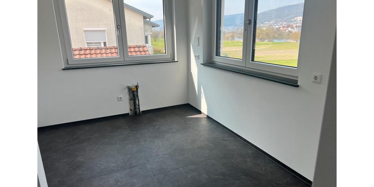 Etagenwohnung Lohr am Main - 2 Zimmer, 80 m&sup2;, 975&euro; | Angebot:26635835