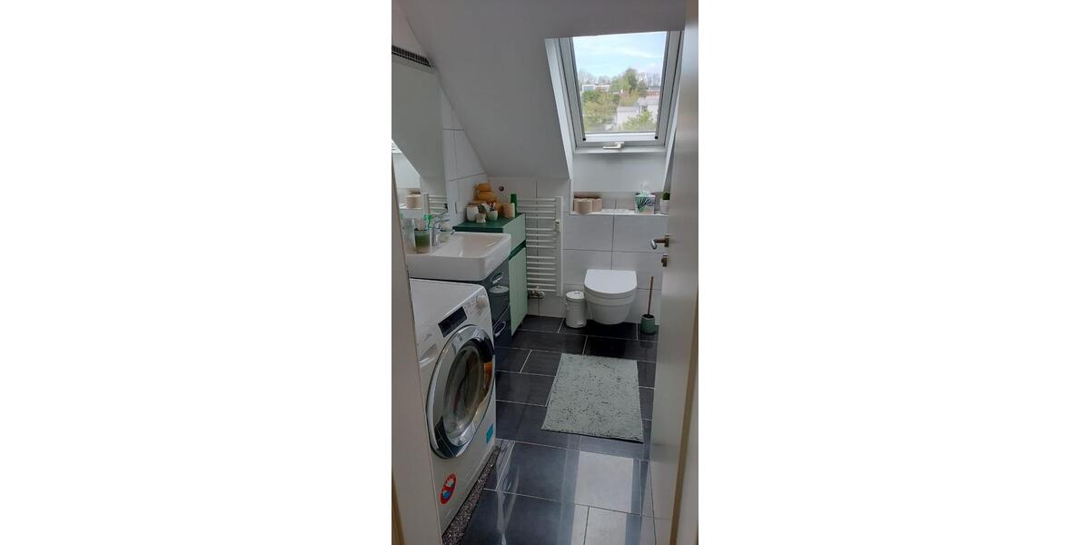 Dachgeschoßwohnung Ansbach - 3 Zimmer, 70 m&sup2;, 900&euro; | Angebot:26480034