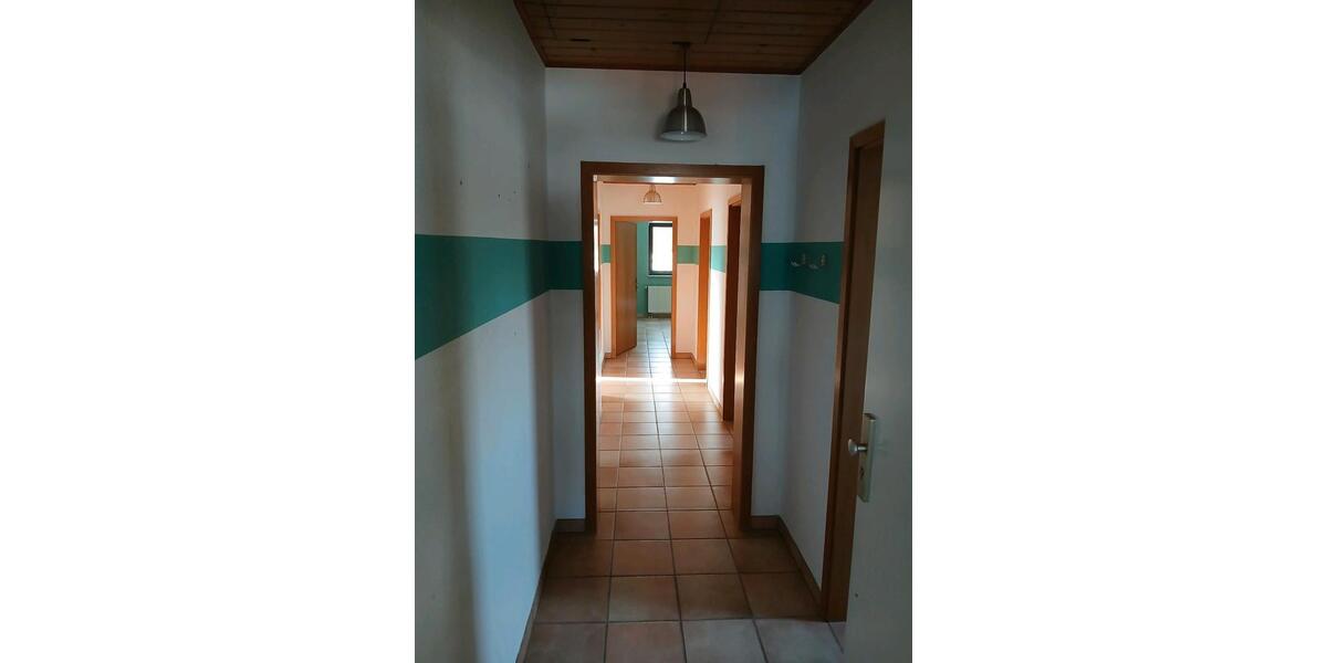 Dachgeschoßwohnung Mommenheim - 2.5 Zimmer, 70 m&sup2;, 810&euro; | Angebot:24417639