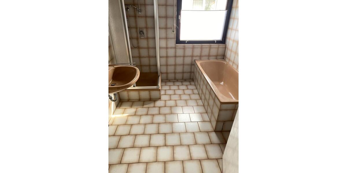 Etagenwohnung Faulbach - 4 Zimmer, 90 m&sup2;, 890&euro; | Angebot:25839207