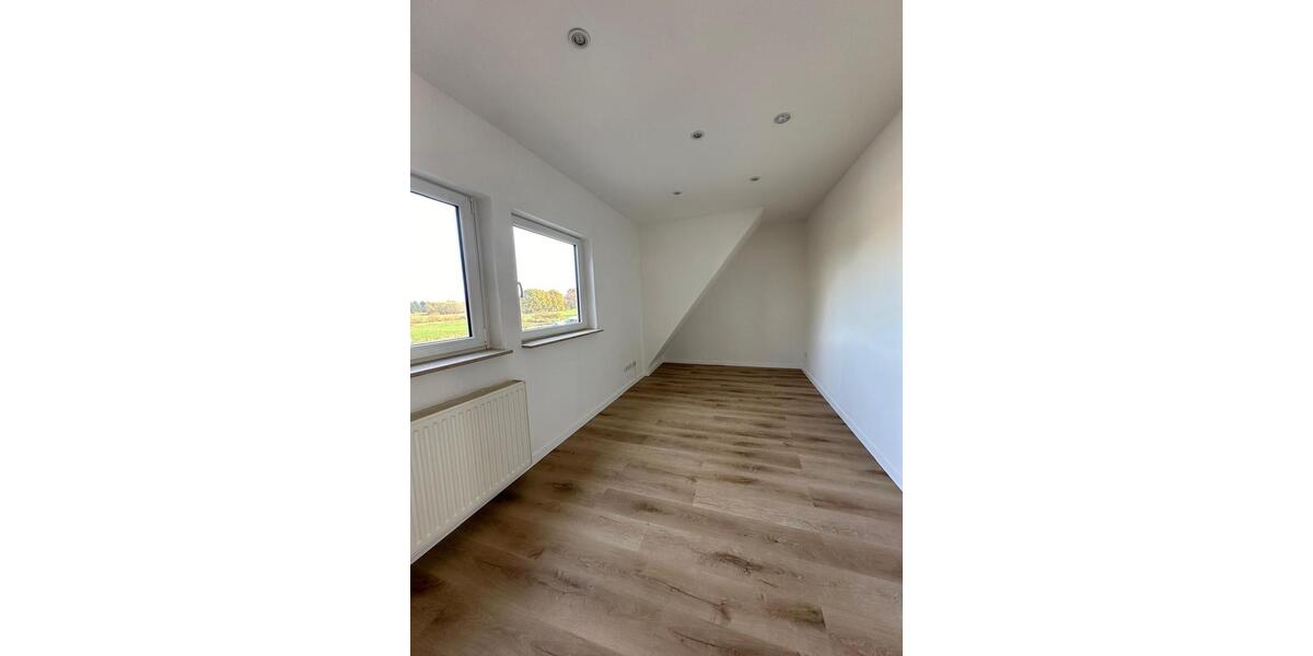 Dachgeschoßwohnung Garbsen Ortschaft Horst - 3 Zimmer, 80 m&sup2;, 880&euro; | Angebot:26612175