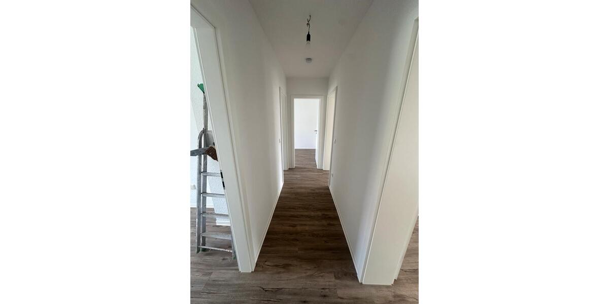 Etagenwohnung Pößneck - 3 Zimmer, 65 m&sup2;, 510&euro; | Angebot:24982542