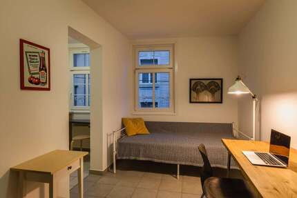 Zimmer Stuttgart Stuttgart-Mitte - 1 Zimmer, 890&euro; | Angebot:27100324