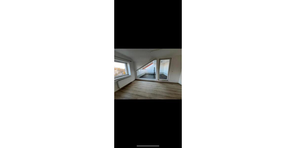 Dachgeschoßwohnung Unna - 3 Zimmer, 94 m&sup2;, 1.060&euro; | Angebot:26262447