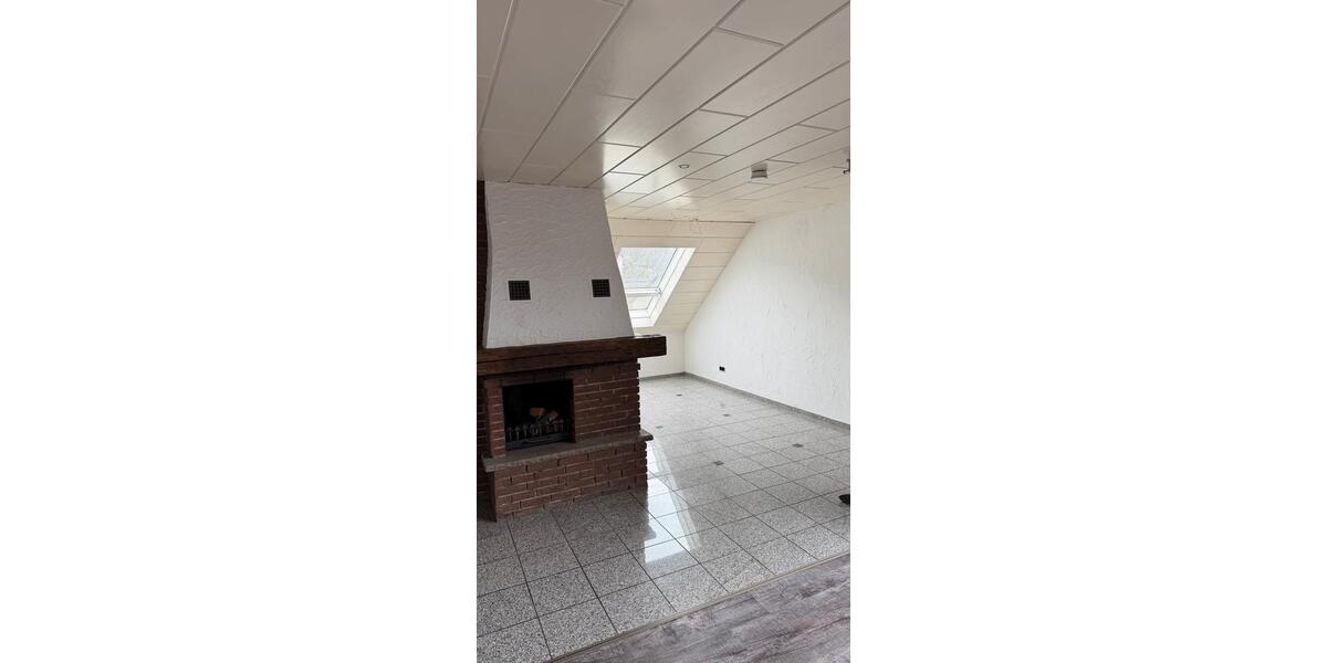 Etagenwohnung Lüdenscheid - 3 Zimmer, 105 m&sup2;, 695&euro; | Angebot:26578538