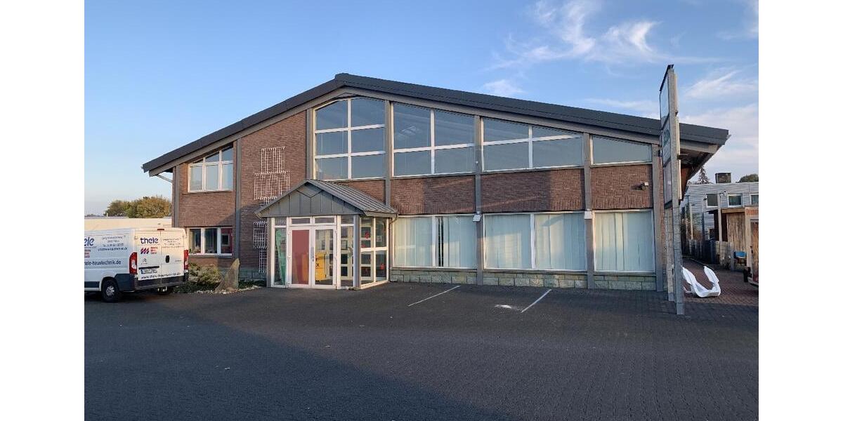 Verkehrsgünstig gelegene, vielseitig nutzbare Bürofläche in Werl zimmer