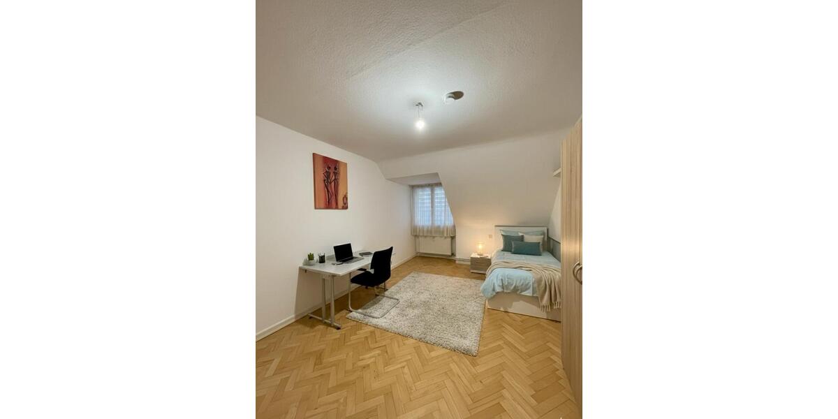 Dachgeschoßwohnung Hannover Buchholz-Kleefeld - 1 Zimmer, 20 m&sup2;, 500&euro; | Angebot:25233512