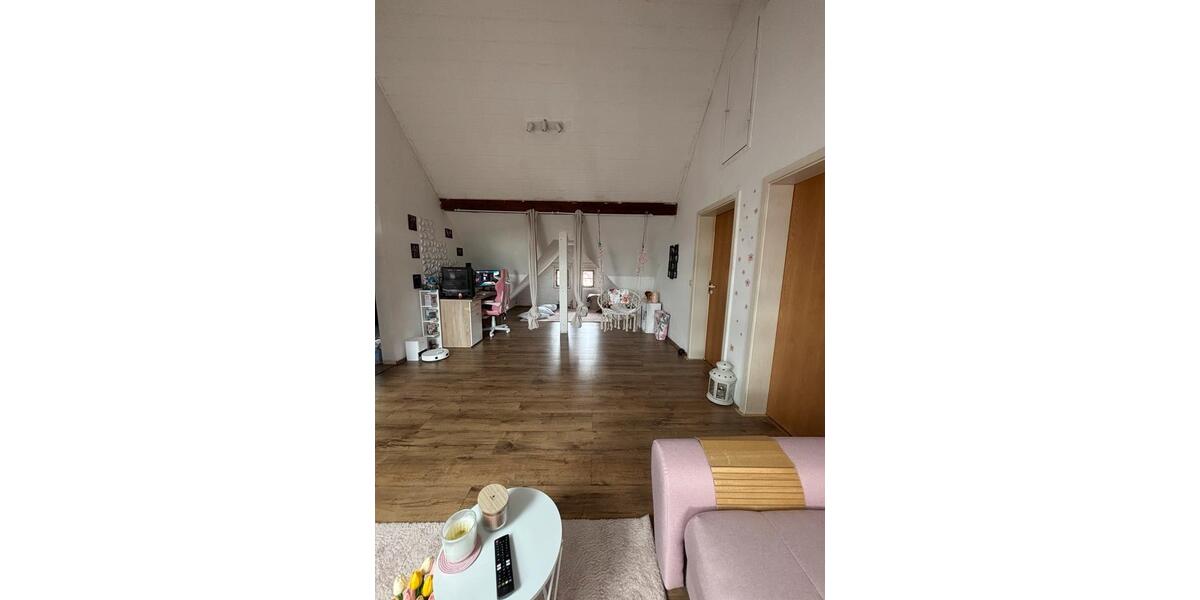 Dachgeschoßwohnung Lahr (Schwarzwald) - 3 Zimmer, 70 m&sup2;, 1.000&euro; | Angebot:26033404