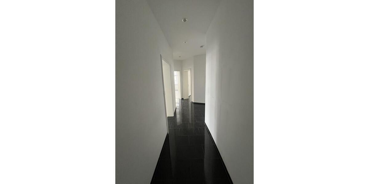 Erdgeschoßwohnung Brandenburg an der Havel Bahnhofsvorstadt - 3 Zimmer, 95 m&sup2;, 760&euro; | Angebot:24630563