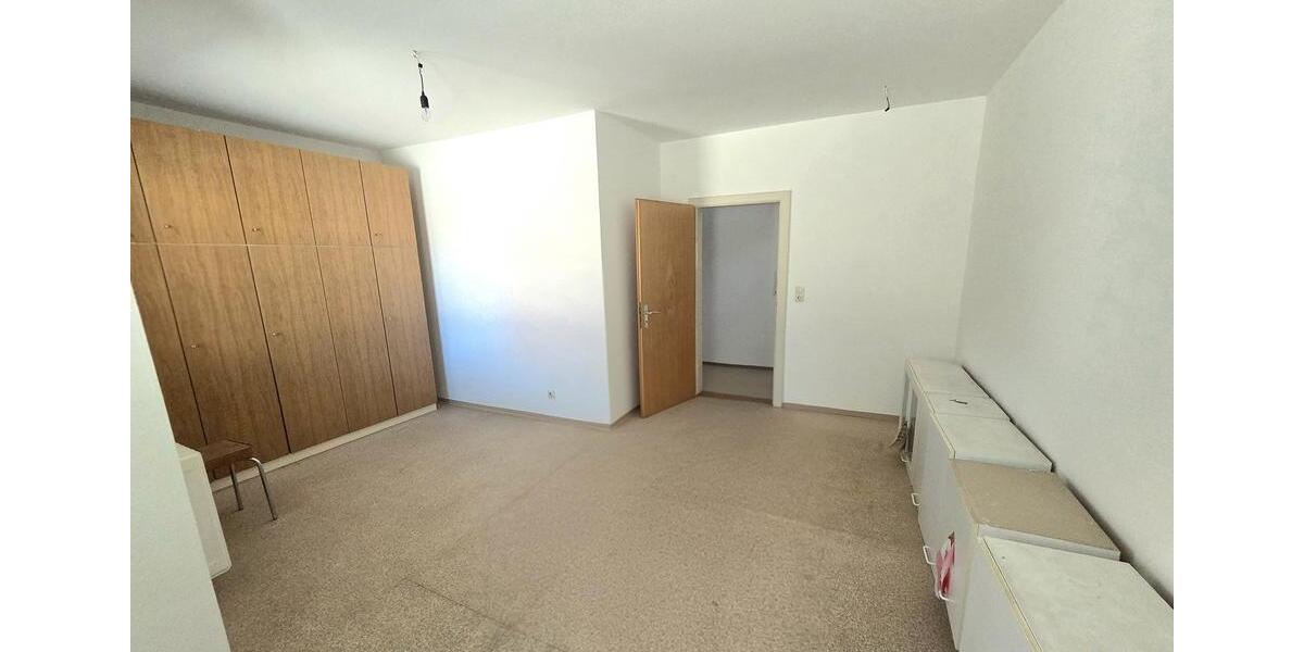 Etagenwohnung Bad Rodach - 6 Zimmer, 150 m&sup2;, 900&euro; | Angebot:26094590