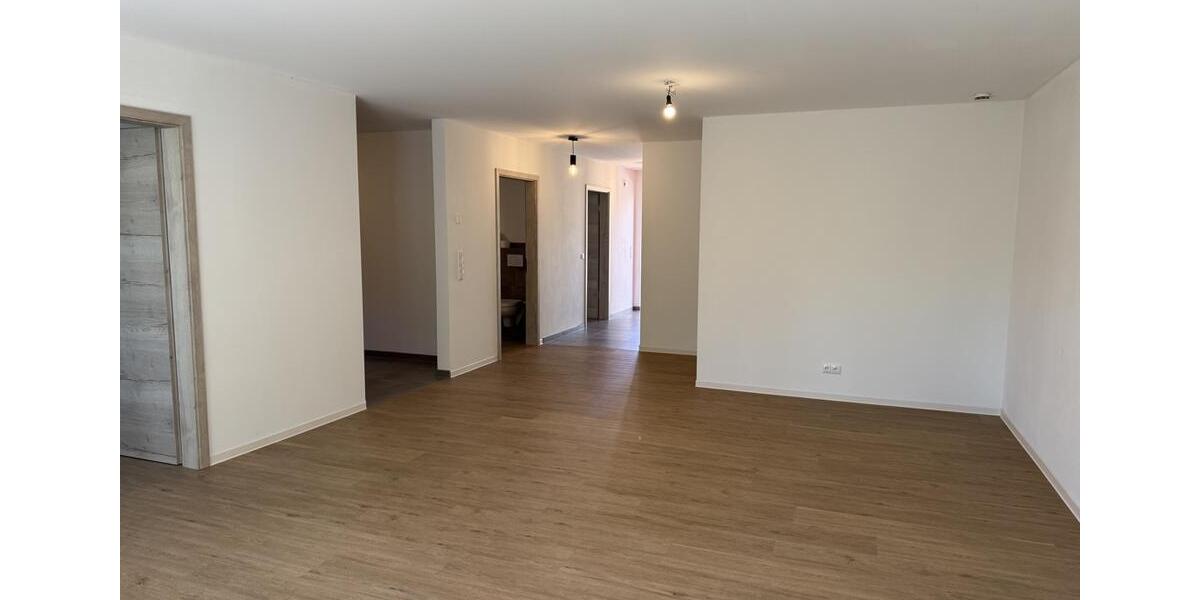 Etagenwohnung Albersdorf - 3 Zimmer, 94 m&sup2;, 1.162&euro; | Angebot:26289025