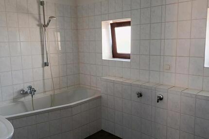 Wohnung Mittweida - 3 Zimmer, 63 m&sup2;, 380&euro; | Angebot:25367864