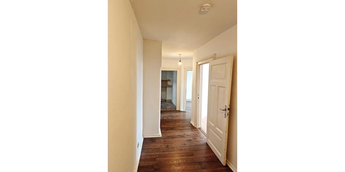 Dachgeschoßwohnung Flensburg Altstadt - 3 Zimmer, 97 m&sup2;, 850&euro; | Angebot:25497945