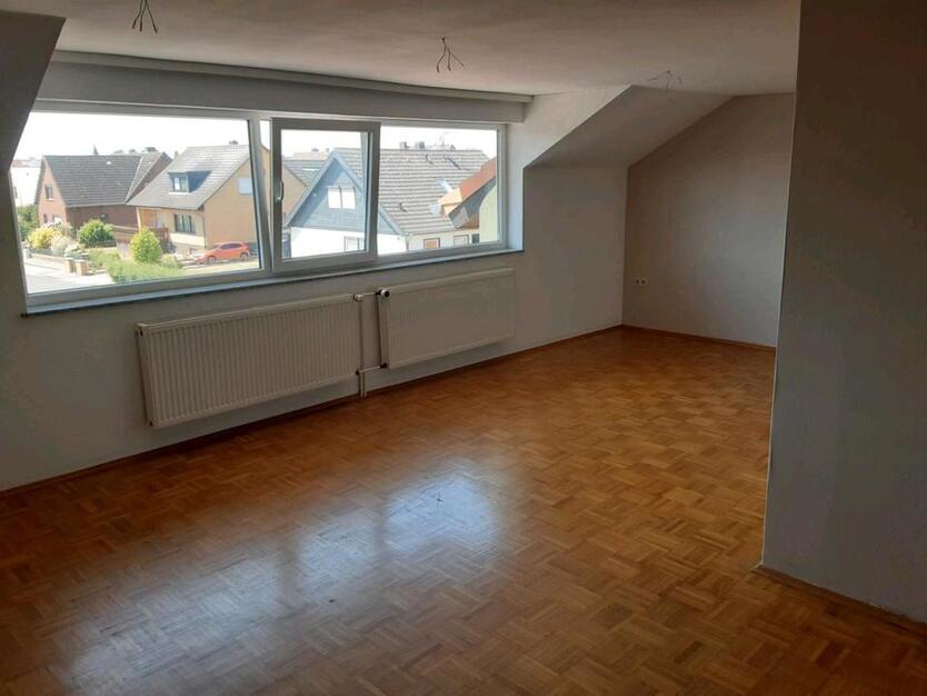 Helle und große Wohnung zu vermieten in Dingelbe