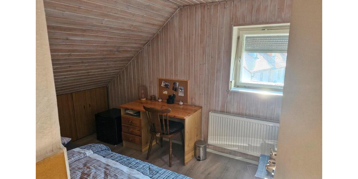 Etagenwohnung Coburg - 1 Zimmer, 12 m&sup2;, 265&euro; | Angebot:25143222