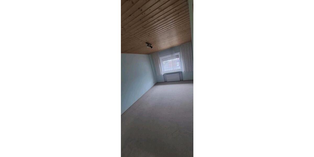 Erdgeschoßwohnung Sinntal - 5 Zimmer, 125 m&sup2;, 1.050&euro; | Angebot:26539098