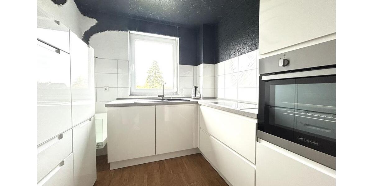 Dachgeschoßwohnung Langenfeld (Rheinland) - 2 Zimmer, 76 m&sup2;, 975&euro; | Angebot:26565252