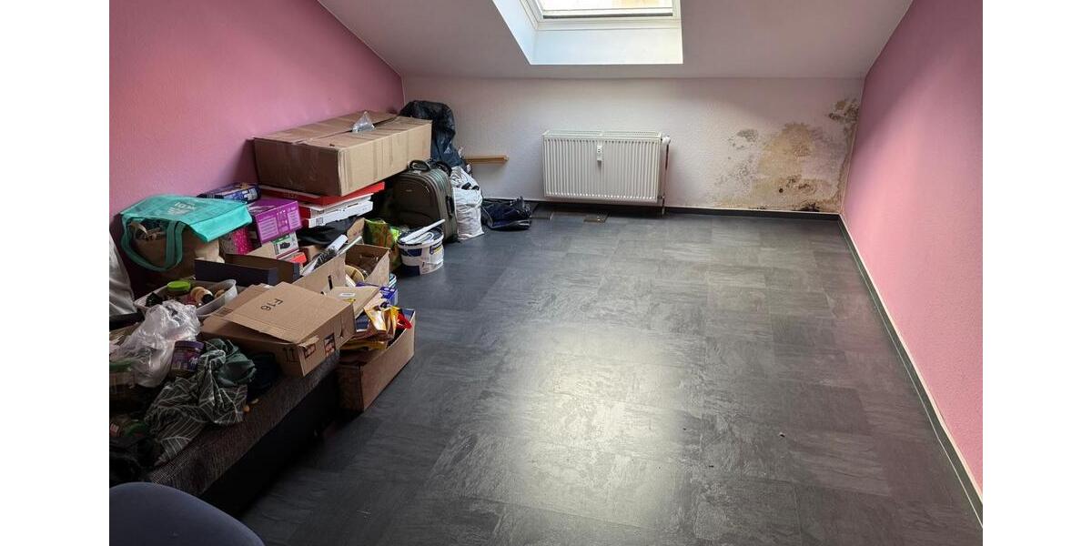 Dachgeschoßwohnung Bous - 5 Zimmer, 165 m&sup2;, 1.000&euro; | Angebot:25025158