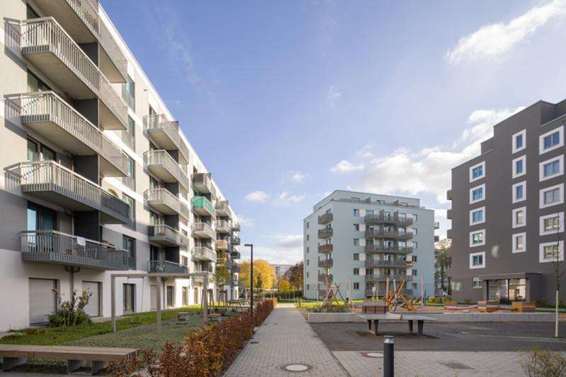 Wohnung zum Mieten in Berlin 1.229,71 € 82.42 m²