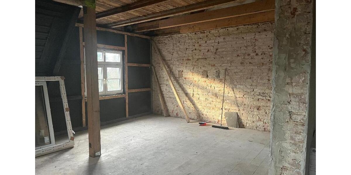 Etagenwohnung Brand-Erbisdorf Erbisdorf - 5 Zimmer, 136 m&sup2;, 1.090&euro; | Angebot:25654426