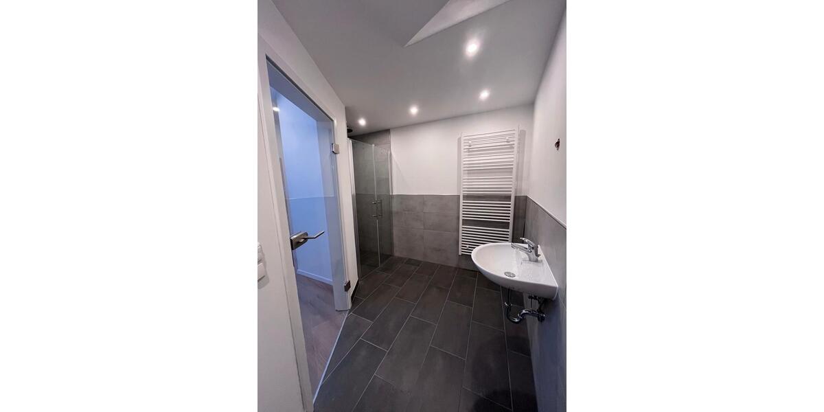 Einfamilienhaus Deggendorf - 3 Zimmer, 110 m&sup2;, 1.485&euro; | Angebot:26452909