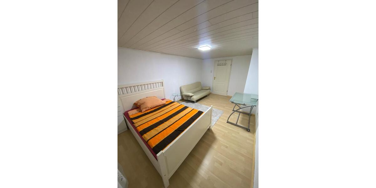 Wohnen auf Zeit Trossingen - 1 Zimmer, 15 m&sup2;, 490&euro; | Angebot:25173800