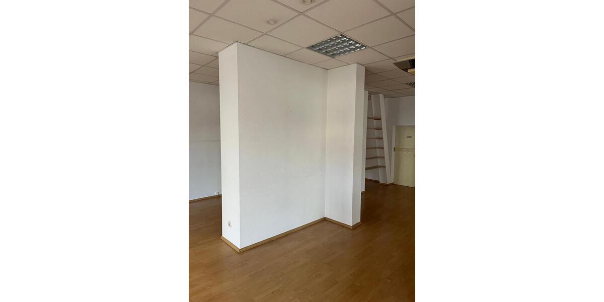 Etagenwohnung Holzminden - 3 Zimmer, 76 m&sup2;, 680&euro; | Angebot:25378937