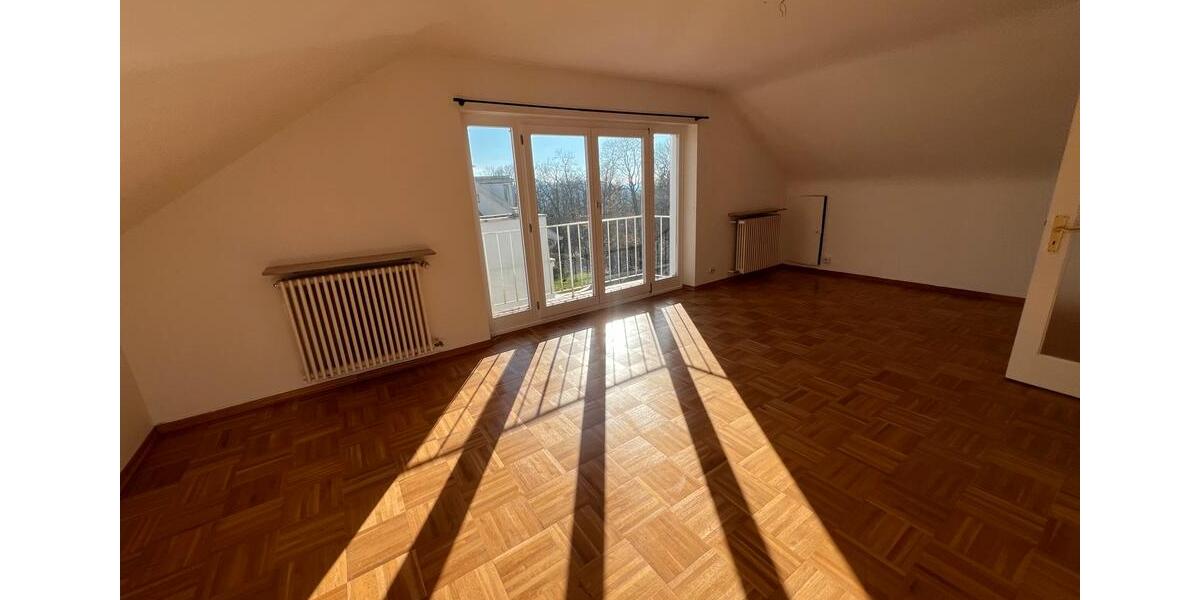 Etagenwohnung Saarbrücken - 4 Zimmer, 75 m&sup2;, 650&euro; | Angebot:25309120