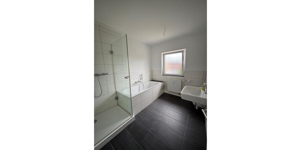 Erdgeschoßwohnung Kaiserslautern Betzenberg - 2.5 Zimmer, 89 m&sup2;, 980&euro; | Angebot:26705942
