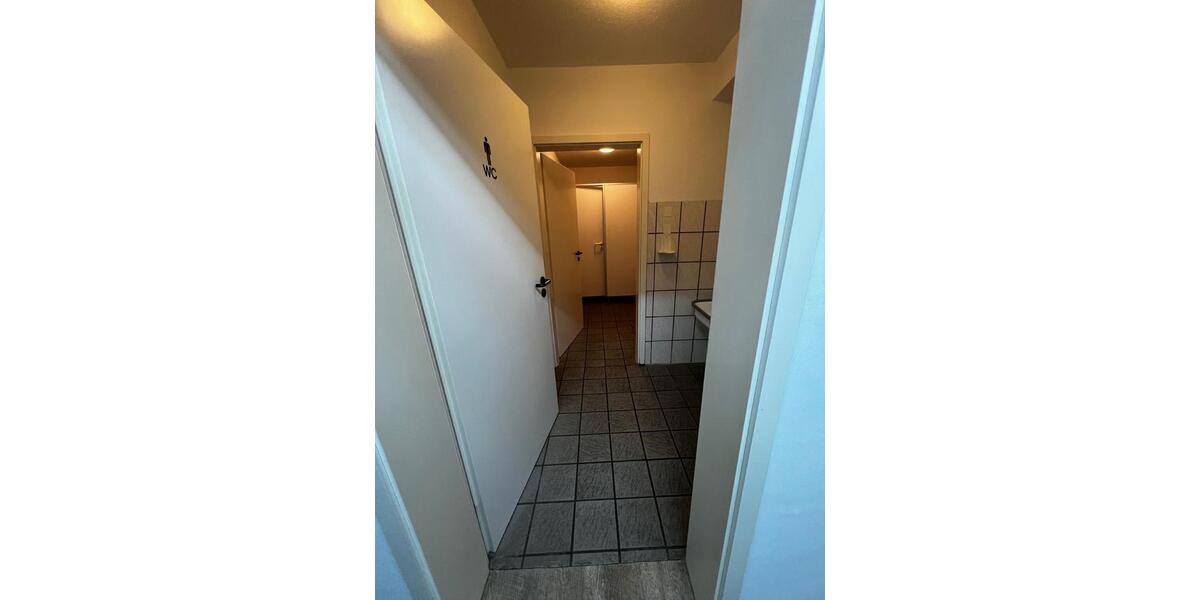 Gewerbeobjekt Schwerin Gartenstadt - 4&euro; | Angebot:24176871