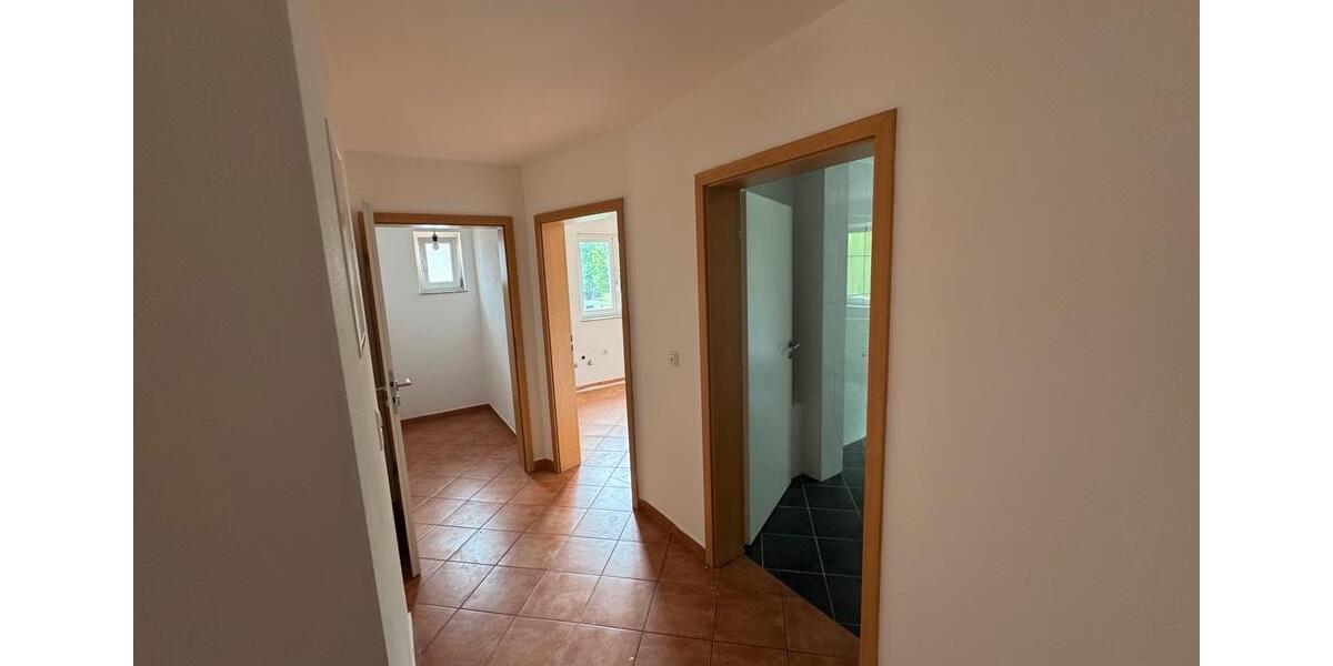 Etagenwohnung Groß-Zimmern Zimmern - 3 Zimmer, 100 m&sup2;, 1.350&euro; | Angebot:26493142
