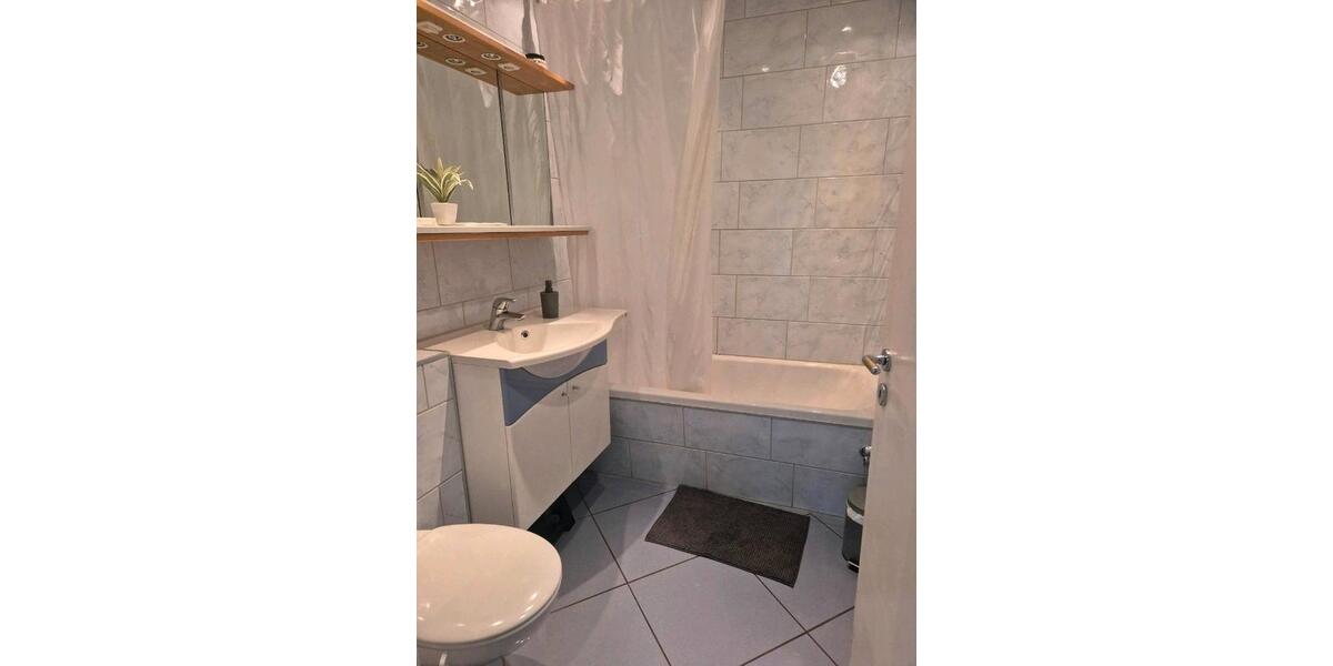 Etagenwohnung Neu-Ulm Ludwigsfeld - 1 Zimmer, 80 m&sup2;, 666&euro; | Angebot:26681375