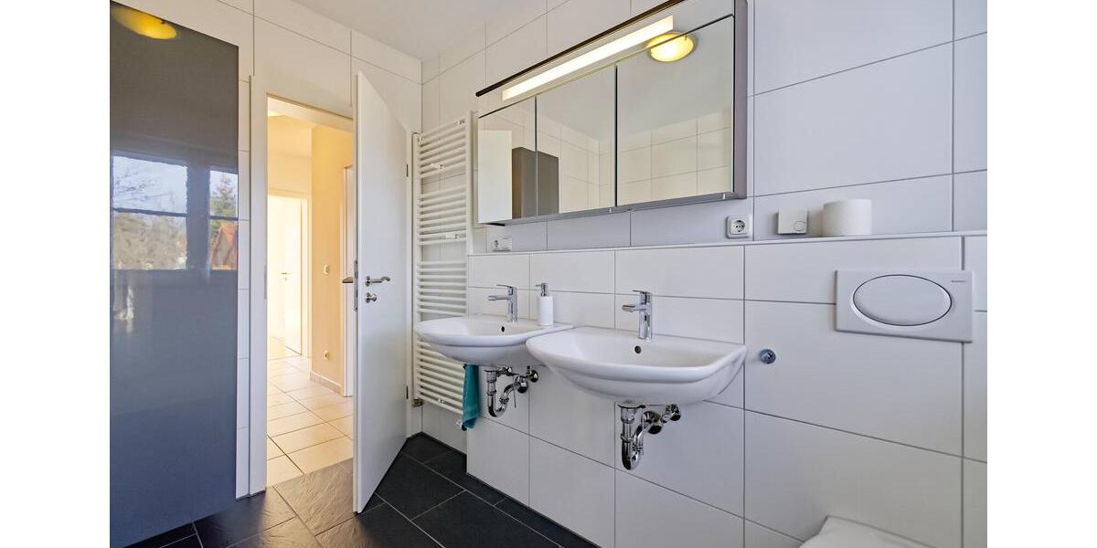 Reihenhaus Geretsried - 5 Zimmer, 159 m&sup2;, 2.250&euro; | Angebot:25256425