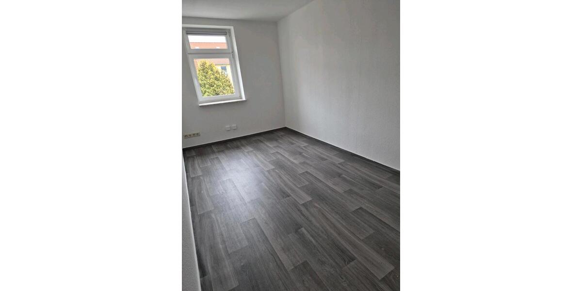Etagenwohnung Staßfurt - 3 Zimmer, 65 m&sup2;, 435&euro; | Angebot:26365709