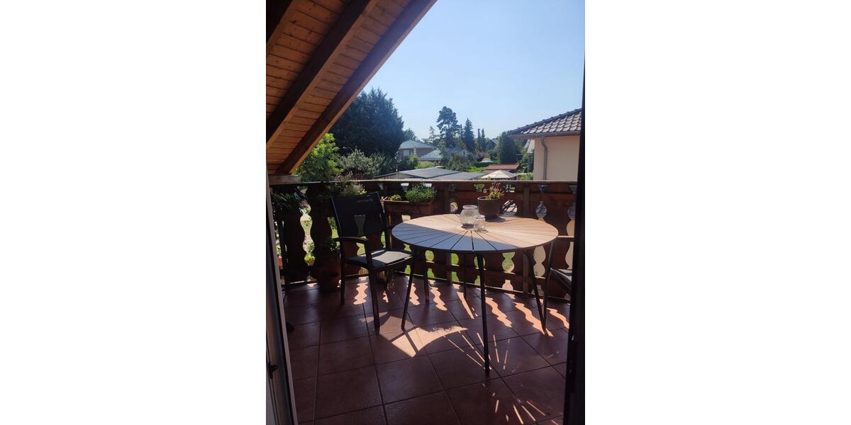 Dachgeschoßwohnung Neuenhagen bei Berlin - 3 Zimmer, 95 m&sup2;, 1.500&euro; | Angebot:25081599