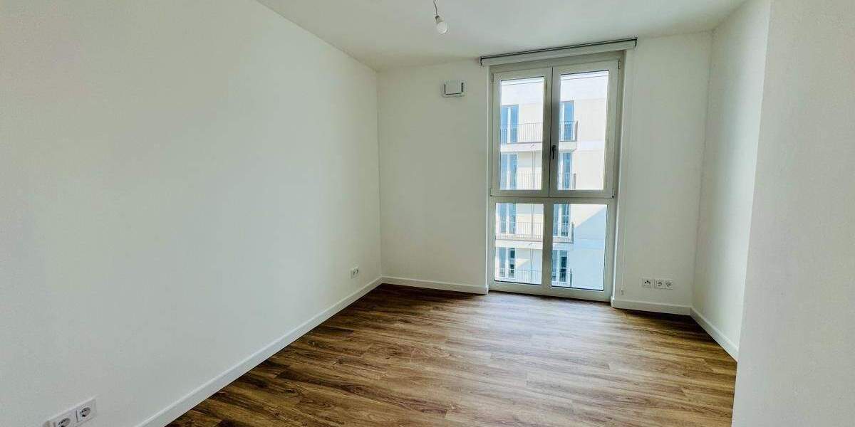 Etagenwohnung Berlin Schöneberg - 2 Zimmer, 69 m&sup2;, 1.475&euro; | Angebot:25278405