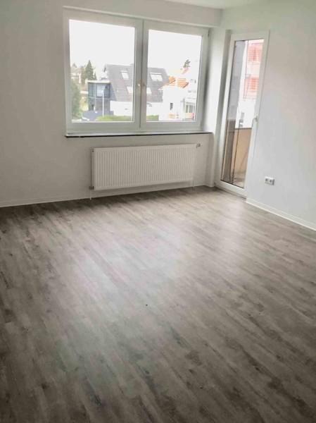 Schick 3-Zimmer-Wohnung mit Tageslichtbad und XXL-Balkon zimmer