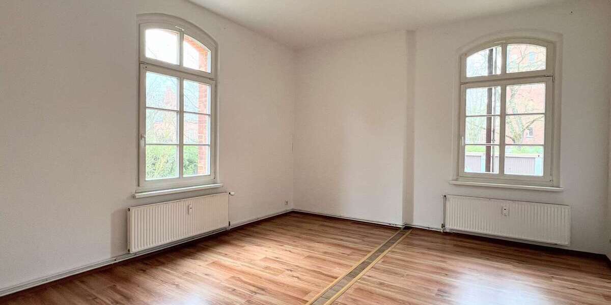 Etagenwohnung Jüterbog - 3 Zimmer, 105 m&sup2;, 943&euro; | Angebot:25833945