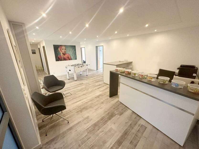 Büro in Bergisch Gladbach 2.160 € 142 m² zimmer