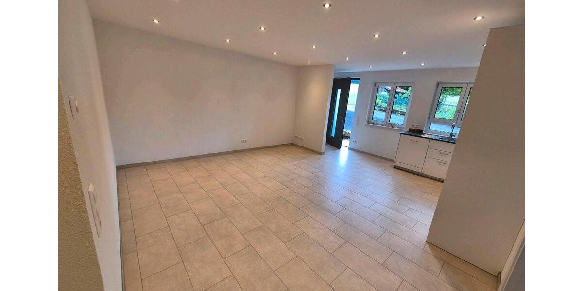 Erdgeschoßwohnung Elzach - 3 Zimmer, 85 m&sup2;, 1.000&euro; | Angebot:24805978