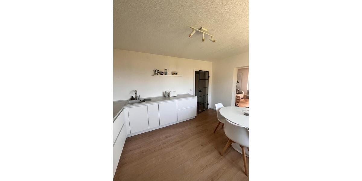 Renovierte 3-Zimmer-Wohnung 3 zimmer