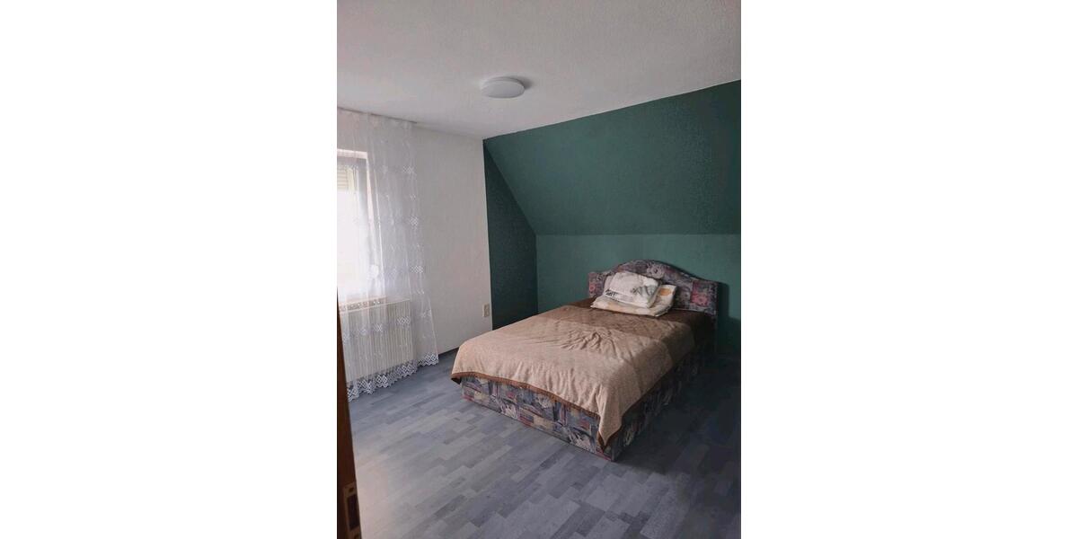 Dachgeschoßwohnung Sohren - 2 Zimmer, 65 m&sup2;, 500&euro; | Angebot:26587136