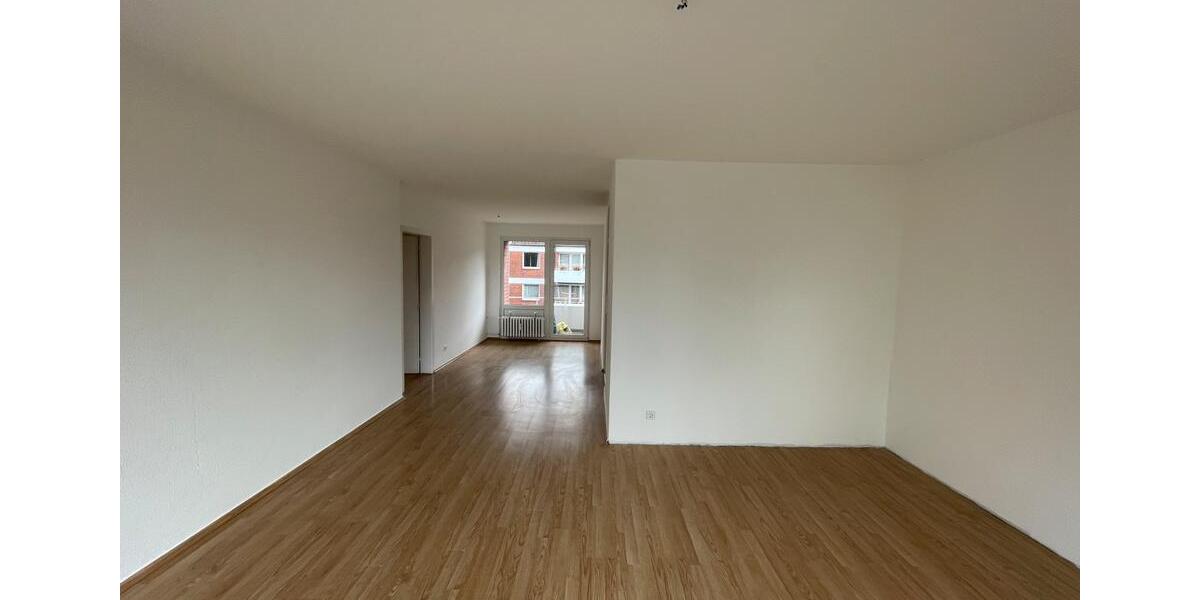 Etagenwohnung Reinbek - 4 Zimmer, 99 m&sup2;, 1.385&euro; | Angebot:25517245