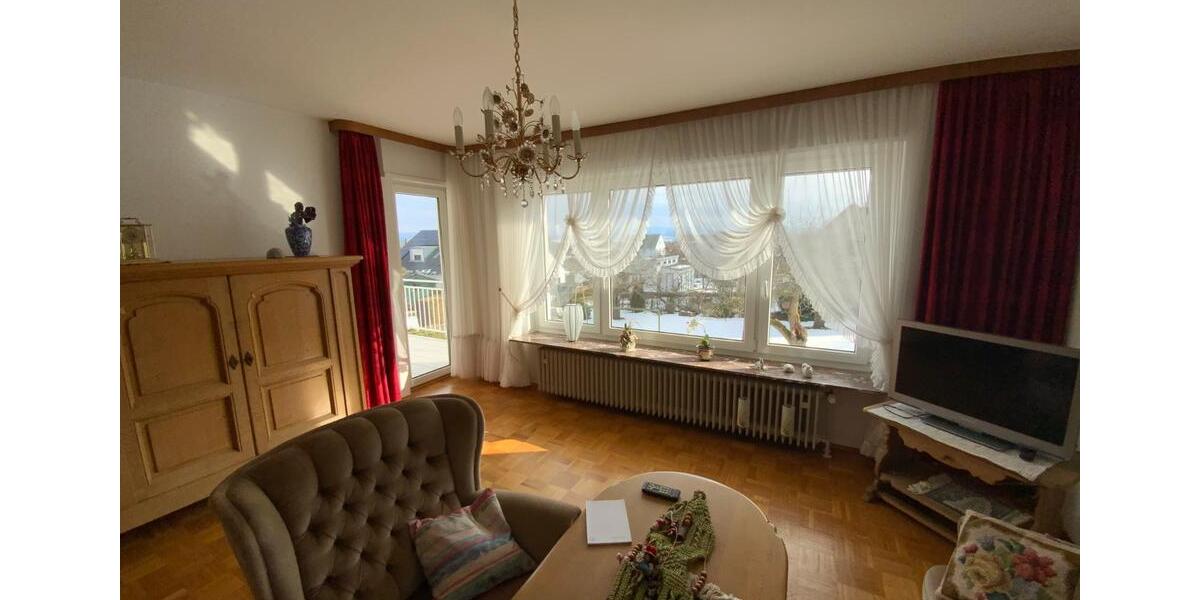 Einfamilienhaus Petersberg - 10 Zimmer, 150 m&sup2;, 1.400&euro; | Angebot:25046799
